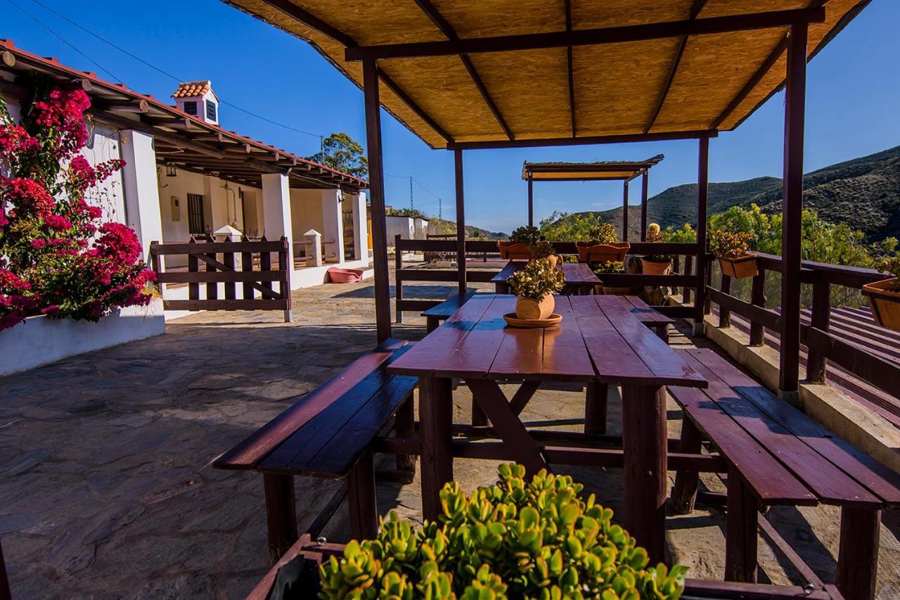 Bed and Breakfast Cortijo 4 Elementos Лукайнена-де-лас-Торрес Экстерьер фото