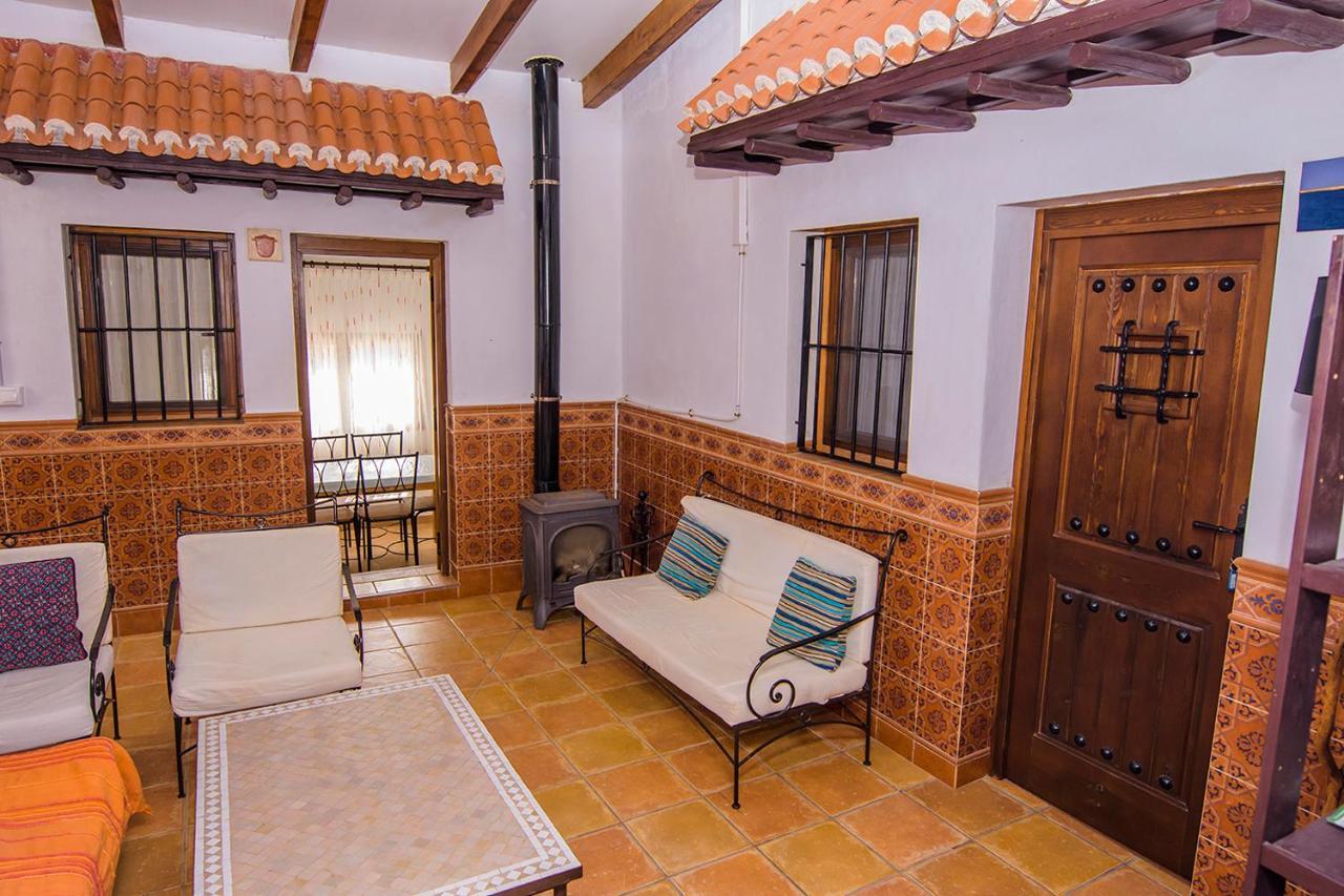 Bed and Breakfast Cortijo 4 Elementos Лукайнена-де-лас-Торрес Экстерьер фото